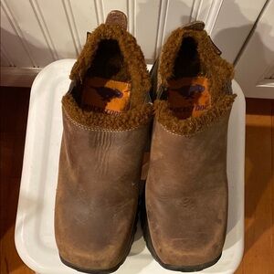 ROCKET DOG Brown Suede Leather Slip-On Shoes 2.5 in soles@ heel